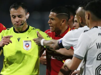 La modificación del informe arbitral que salvaría a uno de los expulsados de Colo-Colo frente a Unión Española