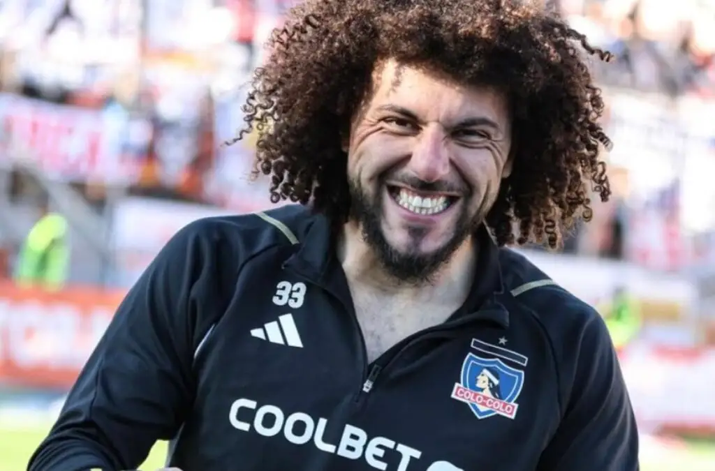 Maximiliano Falcón. renovará su contrato con Colo-Colo hasta diciembre de 2027.