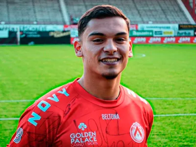 Informan que Nayel Mehssatou tiene chances de reforzar a Colo-Colo: «Está al alcance»