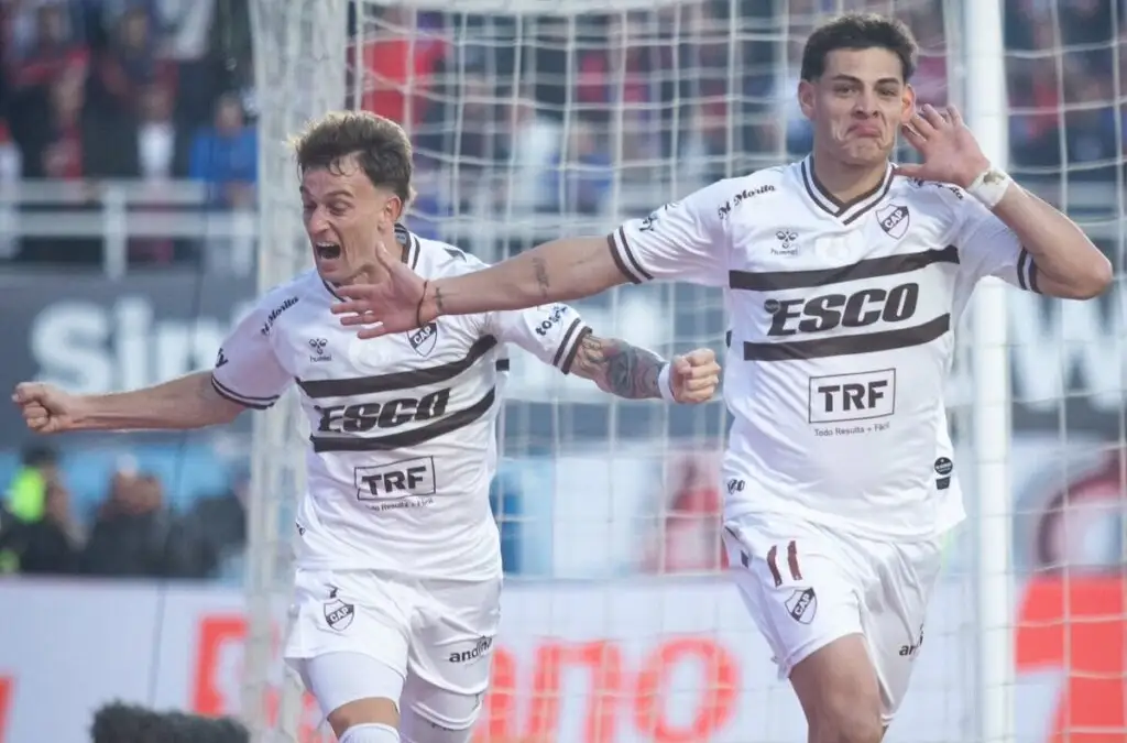 Platense dio la sorpresa y es finalista del torneo argentino.