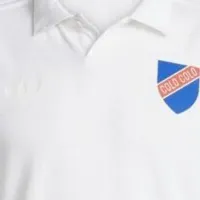 [FOTOS] Filtran la que sería la camiseta conmemorativa de Colo-Colo por sus 100 años