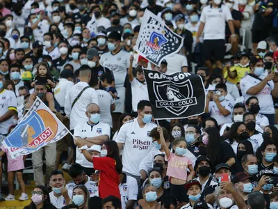 Hinchas de Colo-Colo reaccionaron furiosos por nueva alza en los precios de las entradas