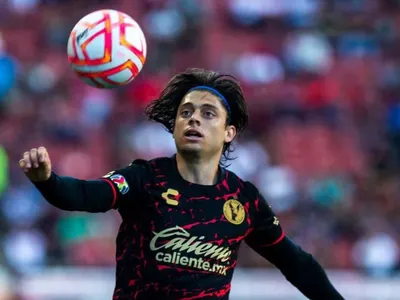 Agente de Joaquín Montecinos confesó las verdaderas opciones que tiene el jugador de llegar a Colo Colo