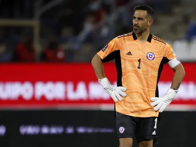 Claudio Bravo no pierde las esperanzas y da la clave para ganar en Brasil