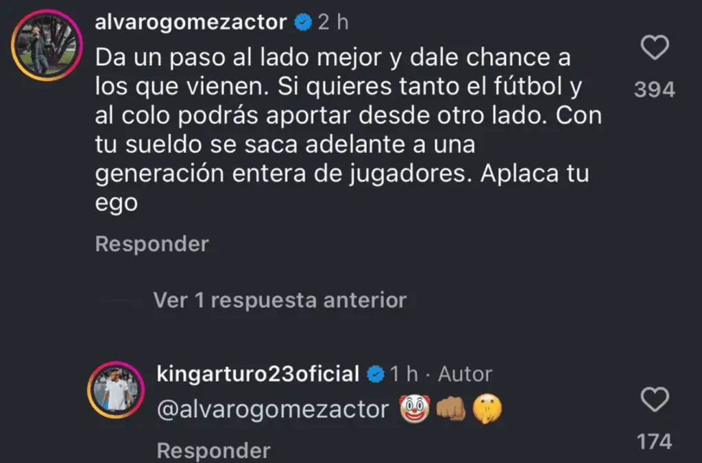 Así fue el cruce en redes sociales entre Álvaro Gómez y Arturo Vidal.