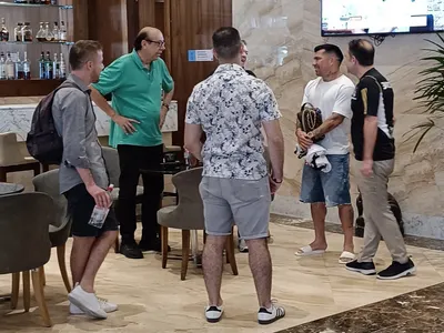 ¿Próximo refuerzo? Revelan la verdadera razón sobre la visita de Gary Medel a Colo-Colo en Brasil