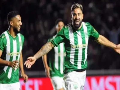 Comienza la disputa: San Lorenzo buscaría quedarse con delantero pretendido por Colo-Colo