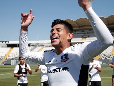 Esteban Pavez delira con la hinchada de Colo-Colo y revela el especial significado que tienen los Arengazos para él