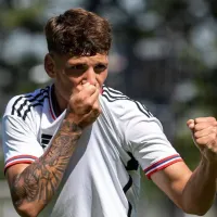 [VIDEO]: Joven delantero le mete presión a Jorge Almirón con hattrick en Colo-Colo Sub-18