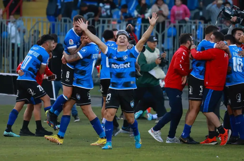 Huachipato llega a la Supercopa 2024 como el actual campeón del Campeonato Nacional.