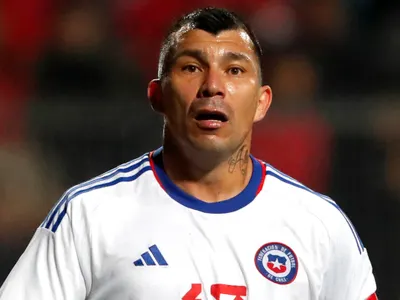 Se olvidó de Colo-Colo: Aseguran que Gary Medel llegó a acuerdo para fichar por gigante del continente