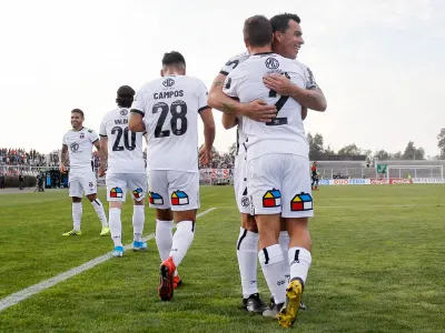 Con nombre y apellido: El ex Colo-Colo que está libre y puede reforzar al club si así lo desea ByN