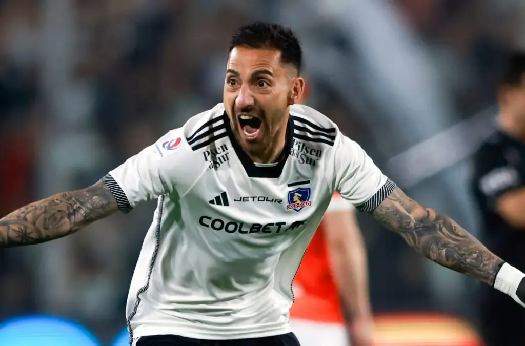Javier Correa no saldrá de Colo-Colo.