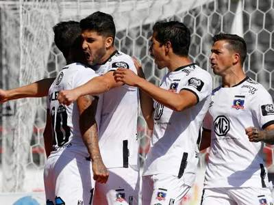 Cuestionado ex Colo-Colo es cortado del equipo y otros albos se declaran en guerra con su entrenador