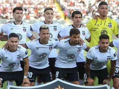«Ha sido complicado»: El ex Colo-Colo que estudia derecho y es futbolista profesional a la vez