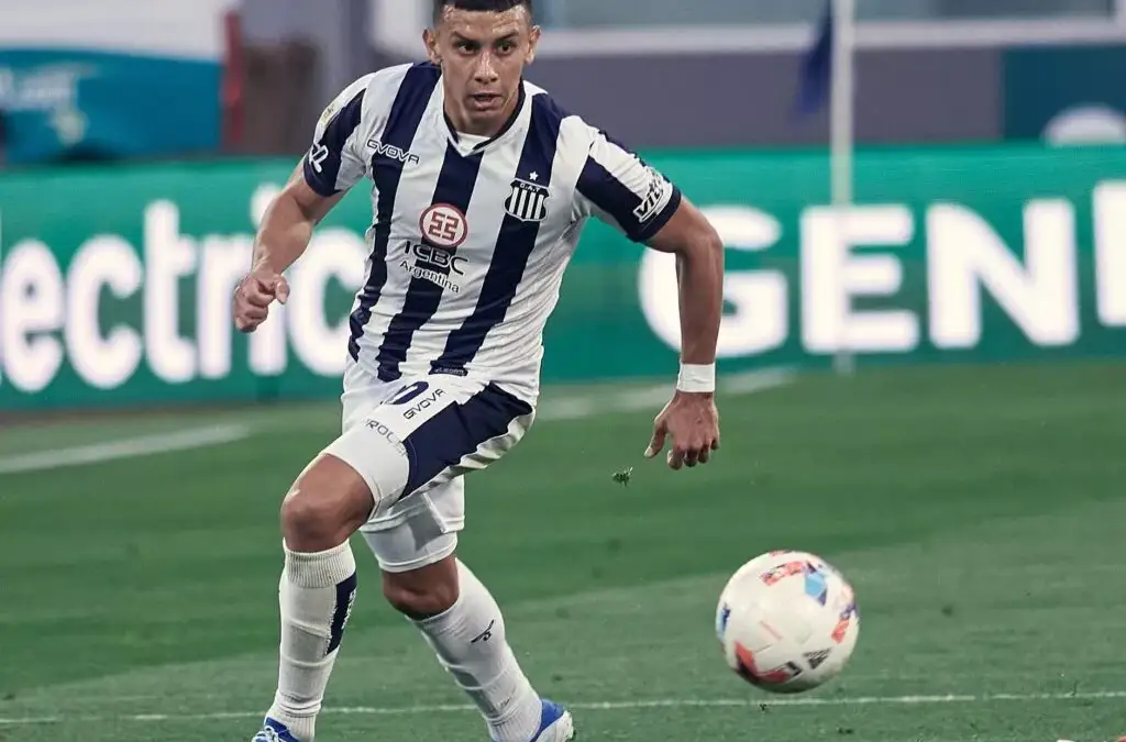 Ulises Ortegoza jugando en Argentina.