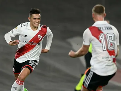 «Metió 7 goles y se cree Cristiano Ronaldo»: Periodista argentino de la con todo a Pablo Solari
