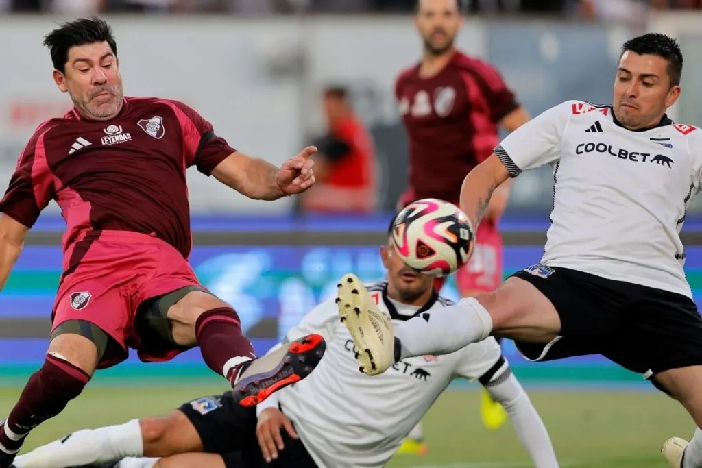 River plate vs Colo-Colo duelo de leyendas