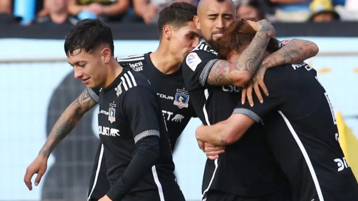 Colo-Colo definió el plazo para concretar renovaciones.