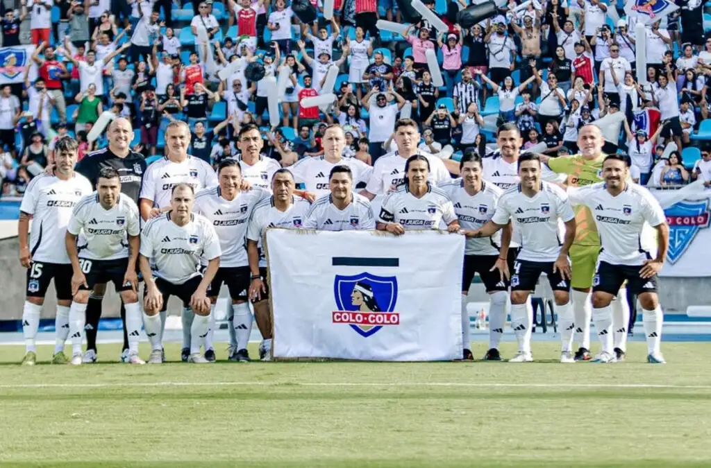 Colo-Colo derrotó por 2-0 a Deportes Iquique en el segundo partido de la Gira Centenario.