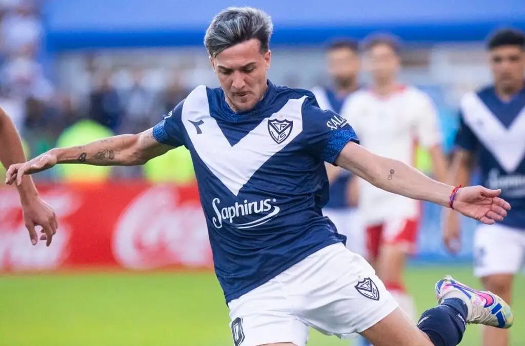 Vélez Sarsfield derrotó a Huracán y es el nuevo campeón del fútbol argentino.