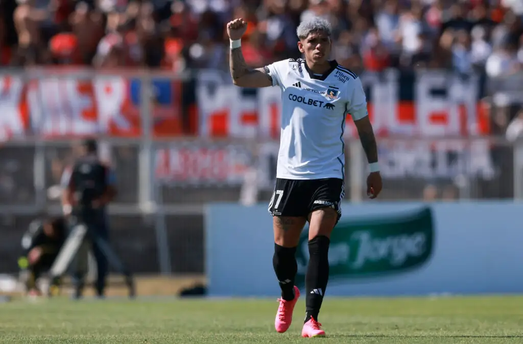 Carlos Palacios anotó un gol frente a Palestino.