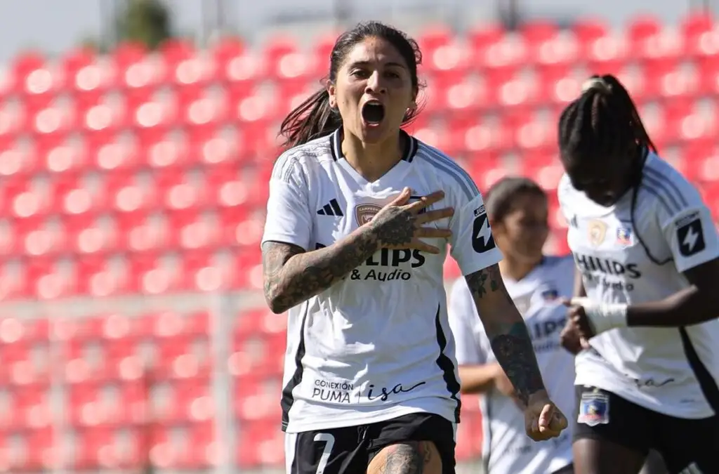La delantera Yenny Acuña se matriculó con un verdadero golazo.