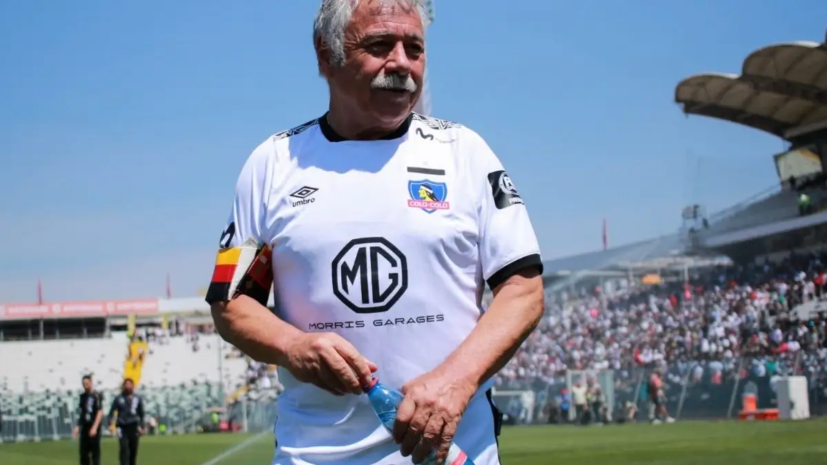 Carlos Caszely anticipa el centenario de Colo-Colo.