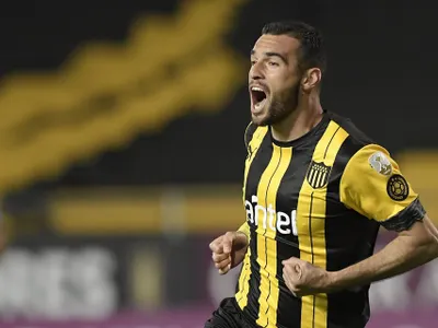 Colo-Colo le entrega un ultimátum a la llegada de Fabricio Formiliano