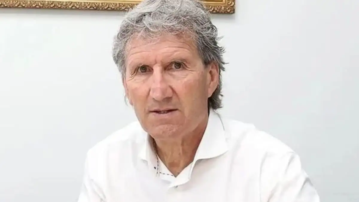 Daniel Arrieta reveló la postura de Blanco y Negro ante las renovaciones contractuales.