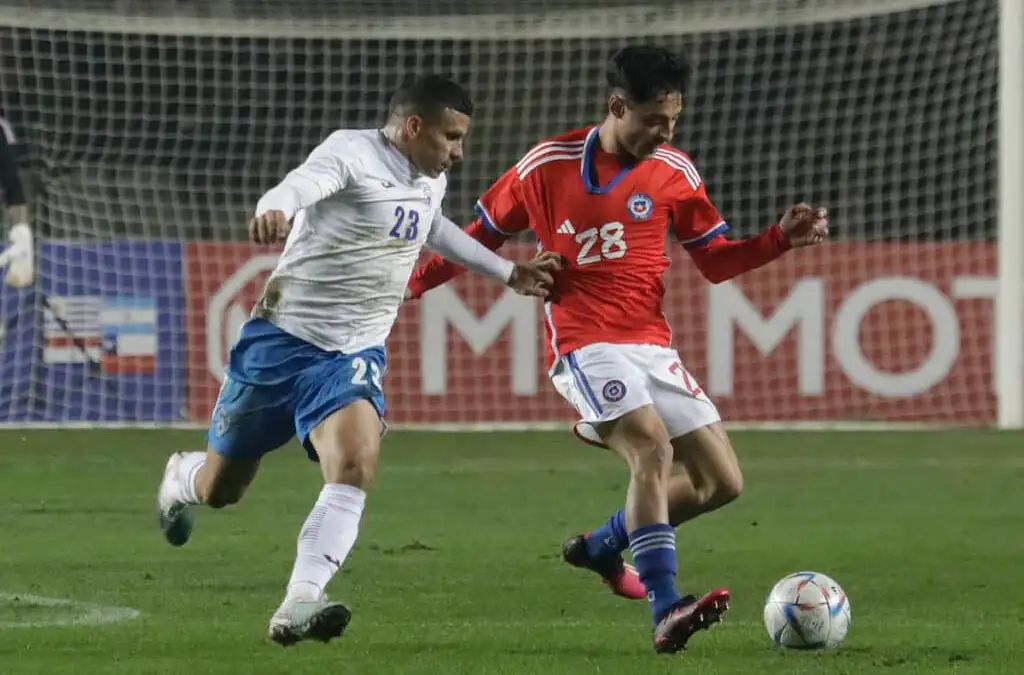 Javier Altamirano ya debutó en la selección chilena de Eduardo Berizzo.