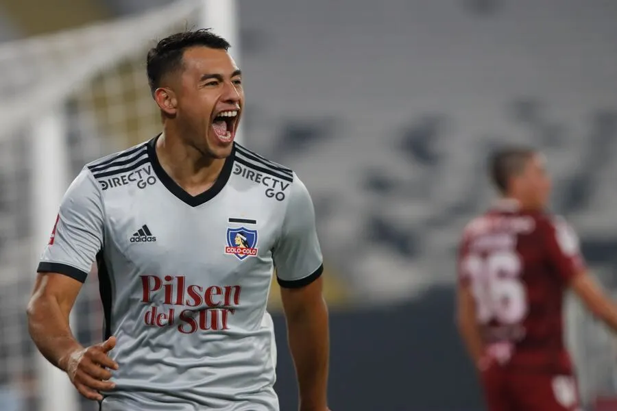 Iván Morales: “La presión de Colo Colo no me molesta, de hecho me gusta” -  La Tercera