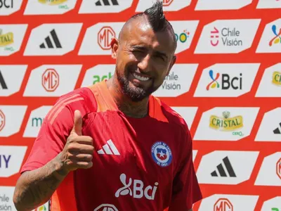«Es nuestro papá»: Arturo Vidal mete miedo en Perú con su presencia en la Selección Chilena