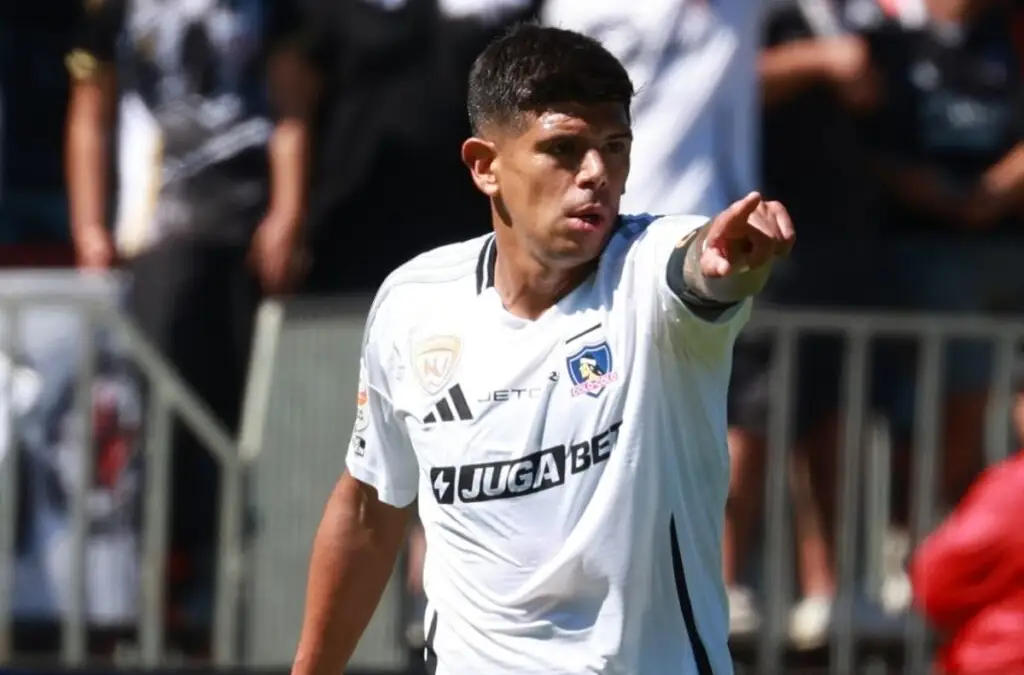Arturo Millan pide que Esteban Pavez quede relegado a la banca de suplentes.