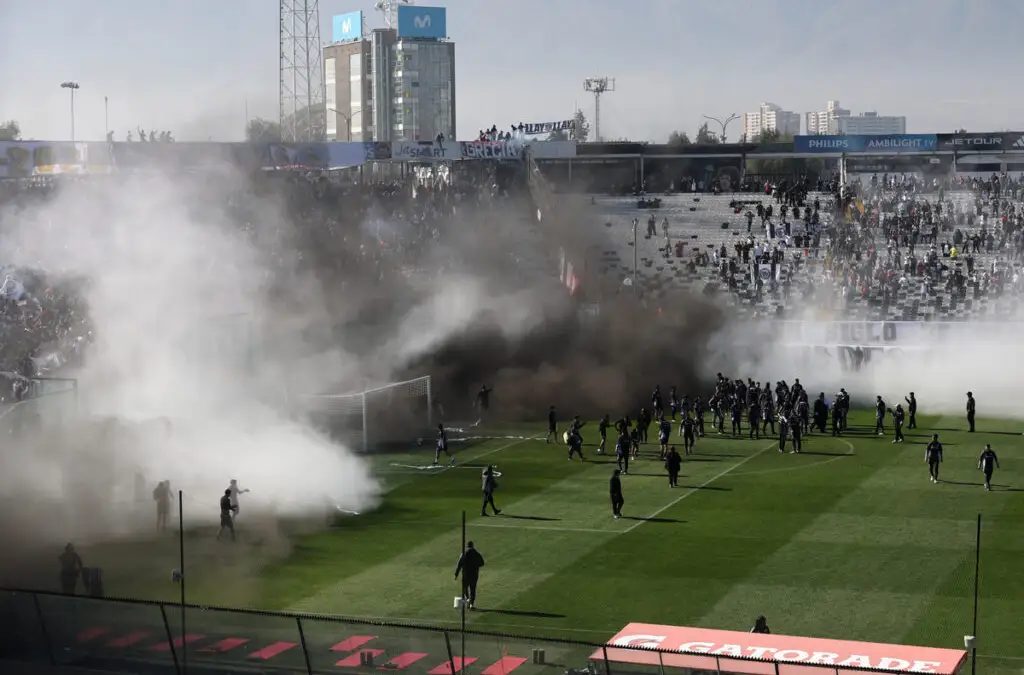 Noticias negativas entregó Colo-Colo con su plantel durante el Arengazo.
