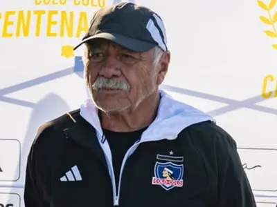 La gran pena de Carlos Caszely por tragedia en Colo-Colo: «Esto me tiene muy afectado»