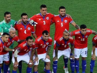 Aparte de Suazo: Otro jugador de Colo-Colo asoma como titular para el último partido de La Roja