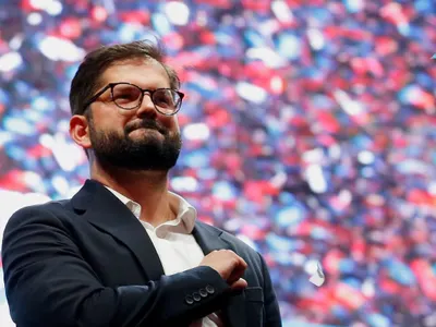 ¿Qué propone el programa de Gabriel Boric sobre el deporte, fútbol y barristas?