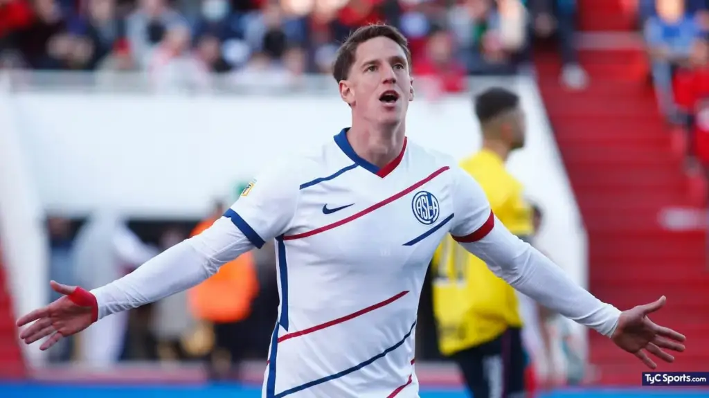 Andrés Vombergar, delantero argentino-esloveno, suena en Colo-Colo como posible refuerzo