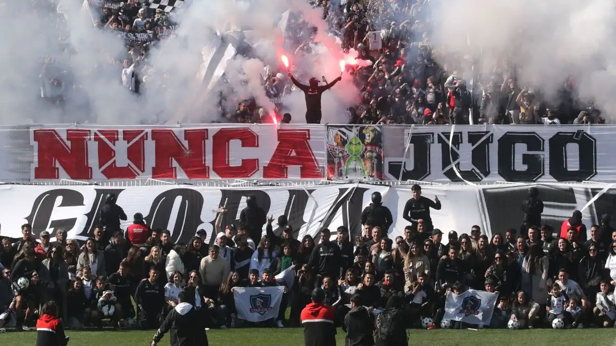 Reunión secreta entre plantel de Colo-Colo y Garra Blanca