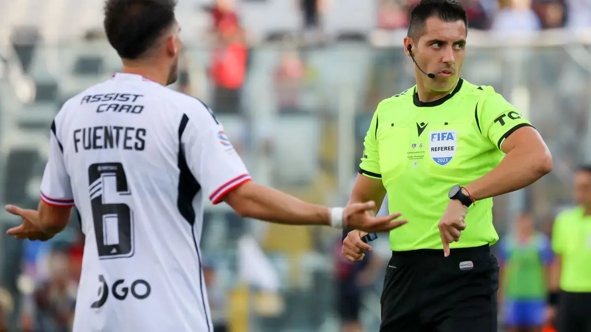 Cristián Garay será, en definitiva, el nuevo juez central del Superclásico. Foto: Sebastián Oria/Agencia Uno.