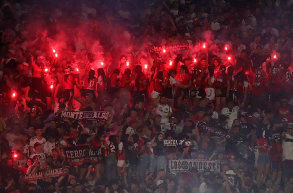 Estadio Monumental puede ser castigado por fuegos artificiales frente a Everton.