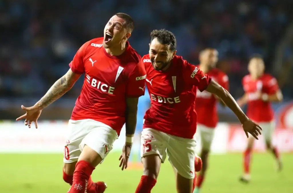 Universidad Católica derrotó a Deportes Iquique como visitante.