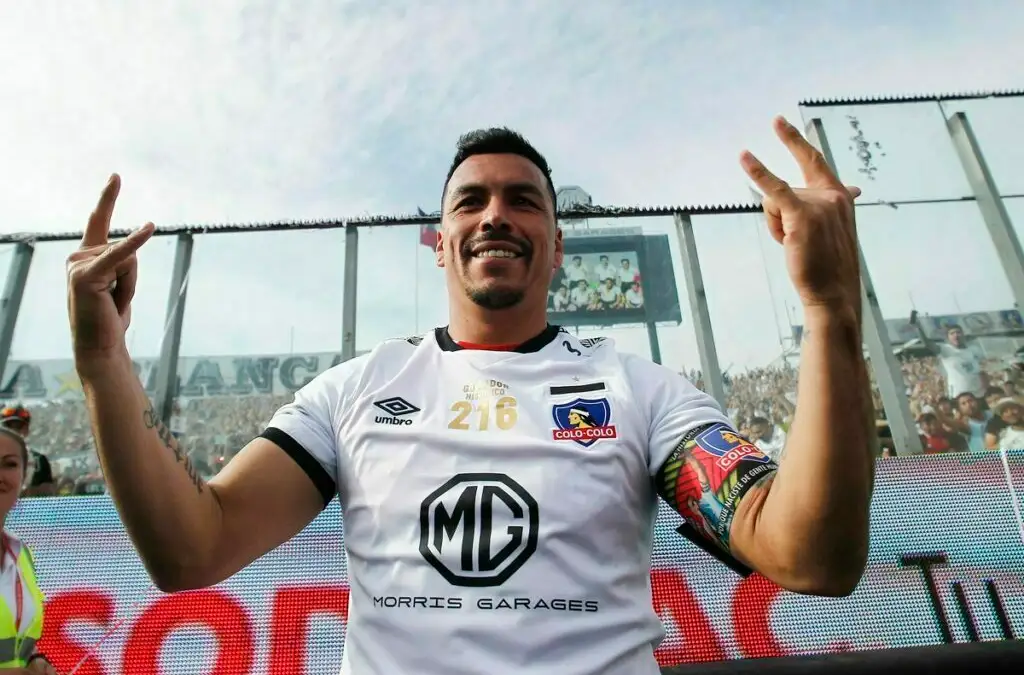 Esteban Paredes le dirá adiós a su carrera profesional en el Estadio Monumental.