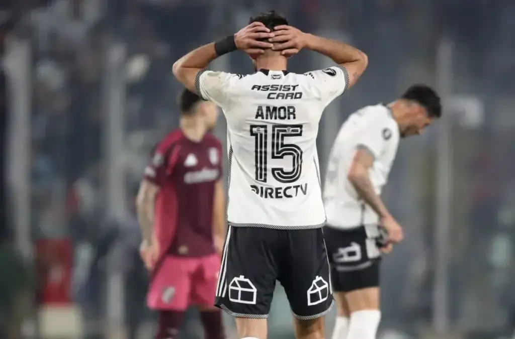 Emiliano Amor se despidió de Colo-Colo a través de las redes sociales.