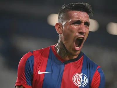 Polémico delantero del fútbol argentino fue ofrecido a Colo-Colo, Universidad de Chile y la UC