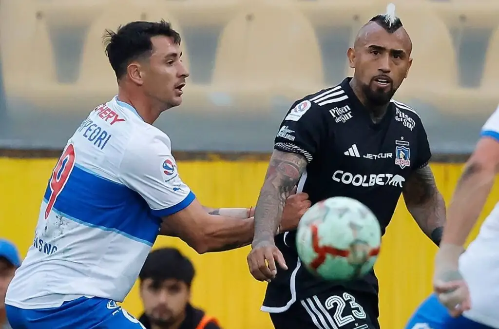 Arturo Vidal lanza advertencia a Fernando Zampedri.