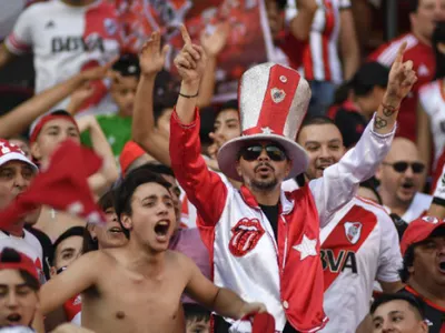 Locura Monumental: Hinchas de River Plate agotaron en minutos las entradas para el duelo ante Colo-Colo