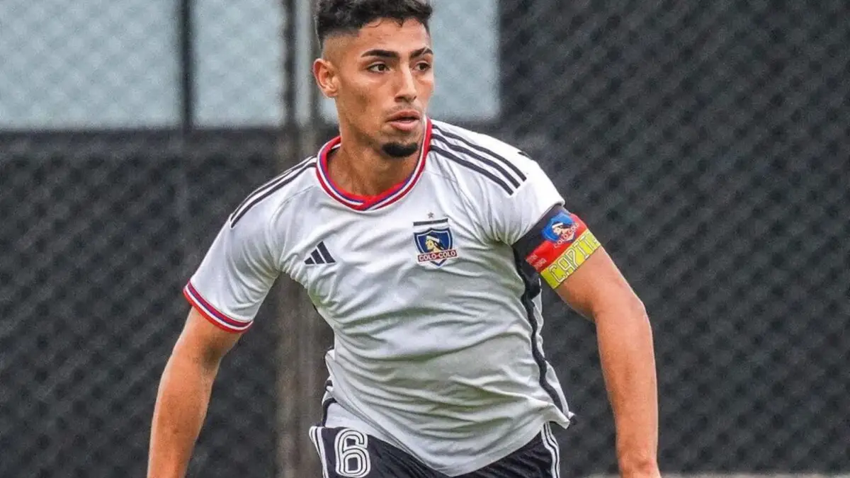 Dylan Portilla renovó su contrato con Colo-Colo.