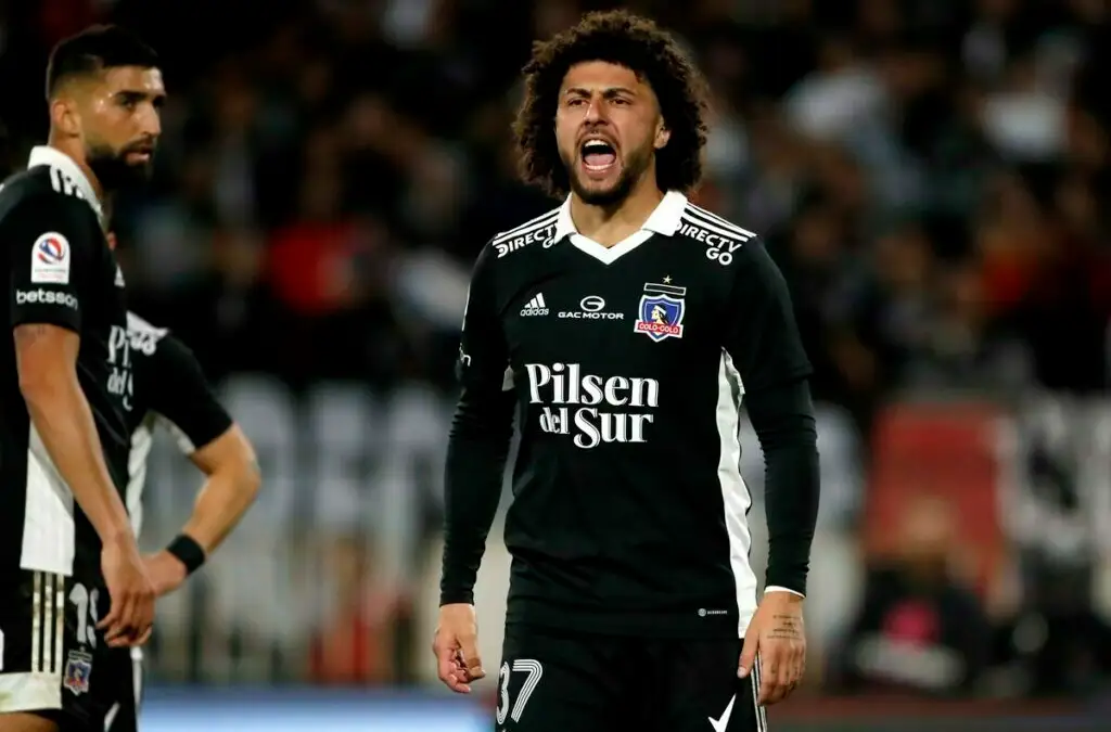 Maximiliano Falcón repasa la salida de Juan Martín Lucero de Colo-Colo.